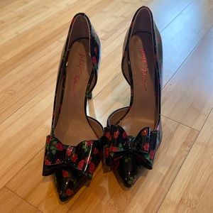 Betsey johnson heels